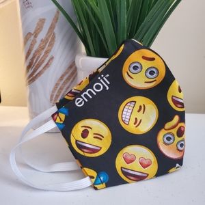 Comfortable mask. All ages